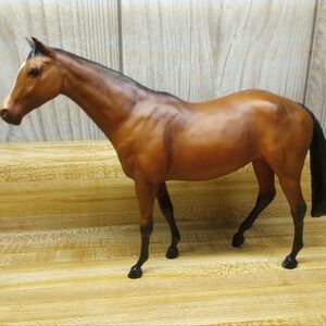 Breyer #420 Touch of Class Thoroughbred mare